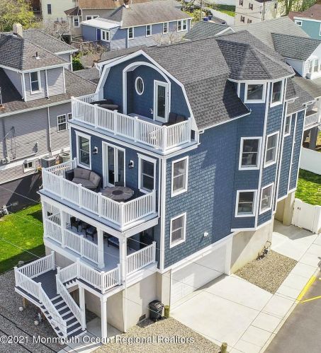 57 Shrewsbury Ave, Monmouth Hills, NJ 07732-1724