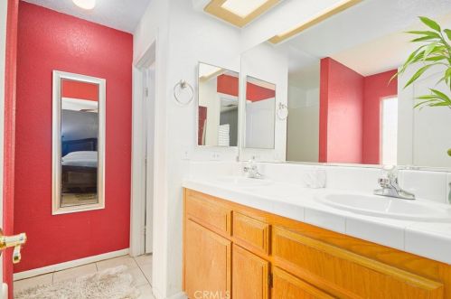 12719 Gifford Way, Victorville CA  92392-7430 exterior