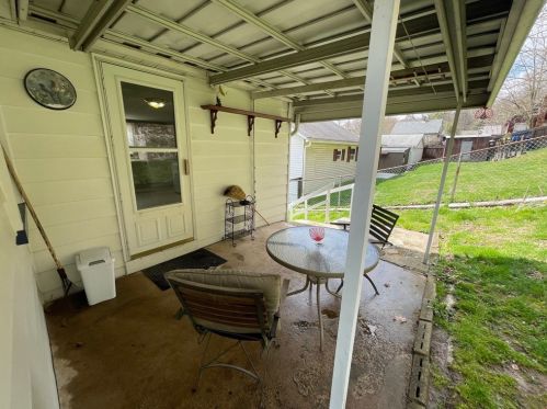 1119 Wills Ave, New Kensington PA  15068-3830 exterior