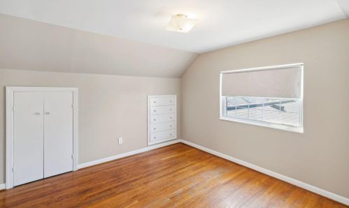 323 Swan Cir, Covington KY  41018-1937 exterior