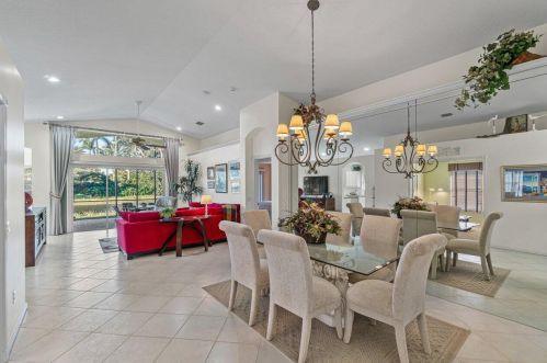 6703 Malta Dr, Boynton Beach, FL 33437-7039