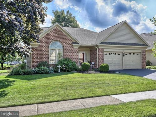 117 Almond Dr, Swatara, PA 17033-1764