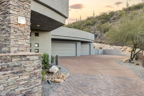 2116 Buck Rdg Pl, Tucson AZ exterior