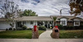 3633 Country Club Dr, Bakersfield, CA 93306-3914