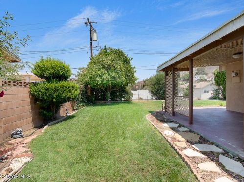 792 Wishard Ave, Simi Valley CA  93065-5676 exterior