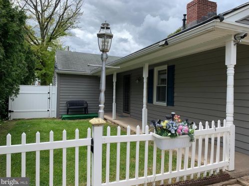 408 Fairhill St, Willow Grove, PA 19090-2606