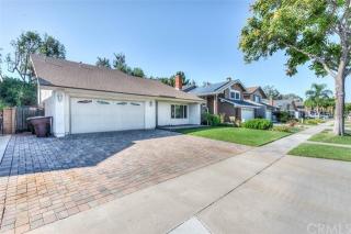6036 Calle Cedro, Anaheim, CA 92807-3209