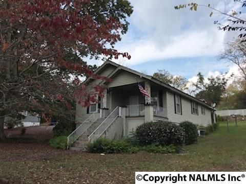 30 Tuscaloosa Ave, Gadsden, AL 35904-1464
