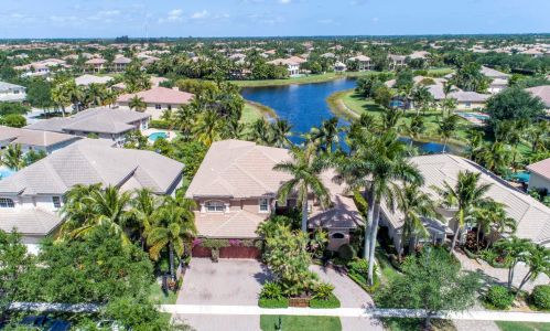 10798 Canyon Bay Ln, Boynton Beach, FL 33473-4849