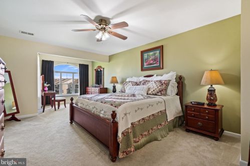 14238 Hunters Run Way, Gainesville VA  20155-4408 exterior