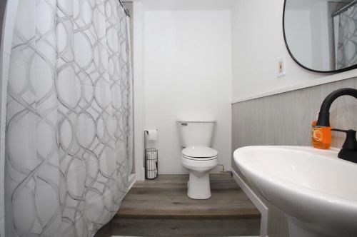 708 Dodge St, Watertown WI  53094-4749 exterior