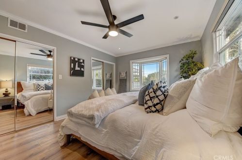 820 Stevely Ave, Long Beach CA 90815-3557 exterior