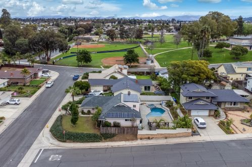 8059 Lake Cayuga Dr, San Diego, CA 92119-3140