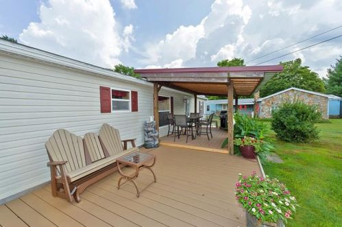 614 Meyers St, Listonburg, PA 15424-1028