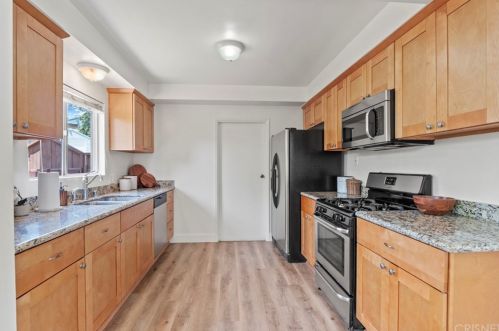 3653 El Caminito, Glendale CA 91214-1716 exterior