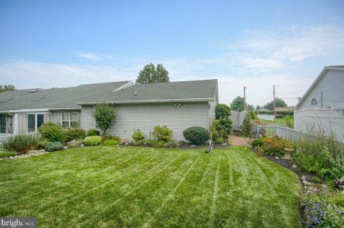 9 Pheasant St, Navy Sup Dpt PA  17050-3145 exterior