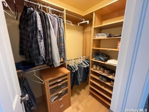 65 Brower Ave, Woodsburgh NY  11598-1746 exterior