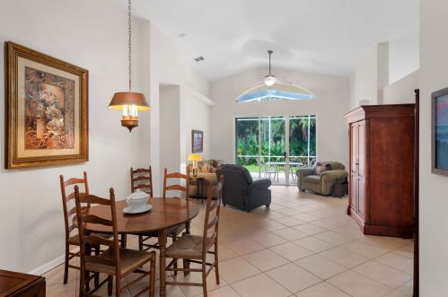 172 Lawton Rd, Fort Pierce, FL 34986-2660