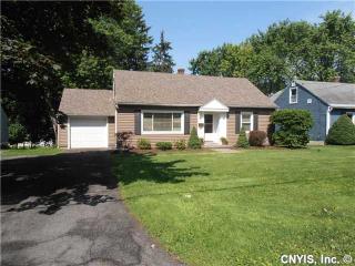 228 Manchester Rd, Syracuse, NY 13219-1521