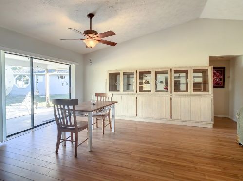 2115 Addison St, Fort Pierce FL 34984-4708 exterior