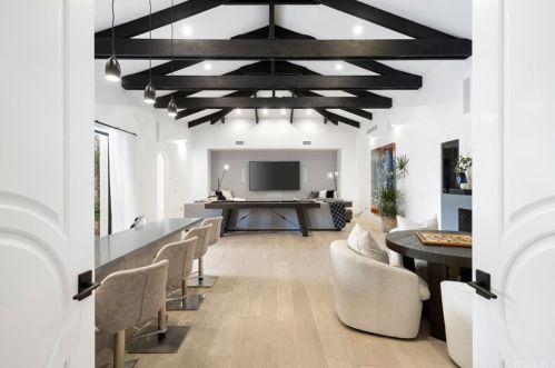 12 Clancy Ln, Rancho Mirage CA  92270-4501 exterior