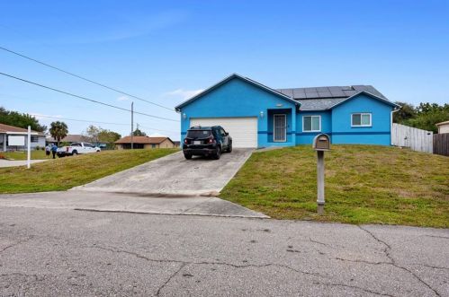 3918 6th St, Lehigh Acres, FL 33976-2215