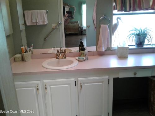 815 Bougainvillea Cir, Sebastian FL  32976-7682 exterior