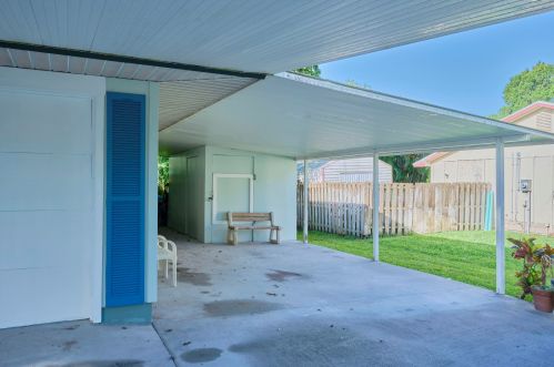 3635 3rd Pl, Vero Beach, FL 32968-1908