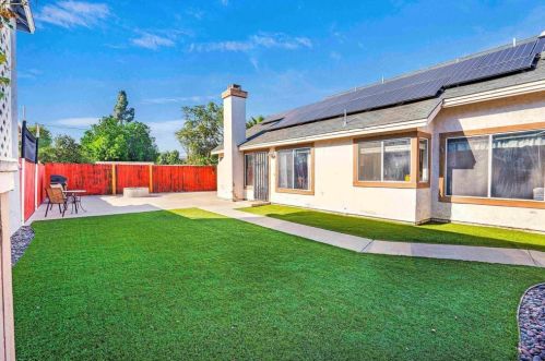 10258 New Bedford Ct, Lakeside CA  92040-2357 exterior