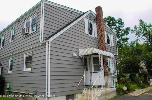 16 Cedar St, Tinton Falls, NJ 07701-1301