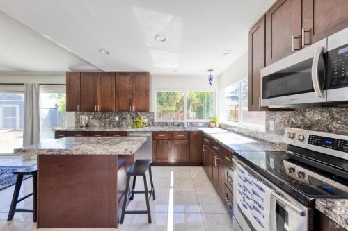 2355 Maria Luz Ct, Santa Rosa CA  95401-6432 exterior