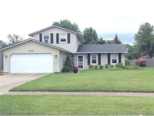 365 Naples Dr, Elyria, OH 44035-1524