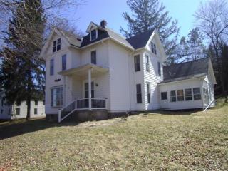 41 Greene St, Preston, NY 13830-4315