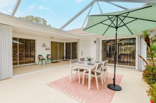 4002 Water Oak Ct, West Palm Beach, FL 33410-4430