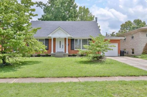 2210 Landan Dr, Louisville, KY 40218-1506