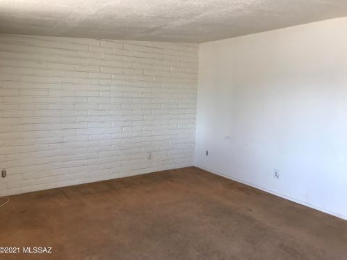 5530 Irving Dr, Tucson, AZ 85706-2938