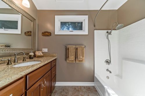 4330 Theresa St, Long Beach CA  90814-1334 exterior