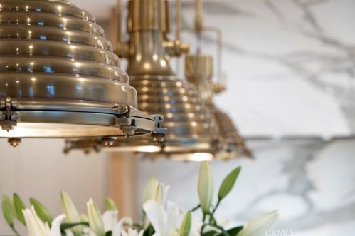 12 Tidal Surf, Newport Beach CA  92657-1905 exterior