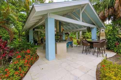 5341 Tamarind Ridge Dr, Naples FL  34119-2835 exterior