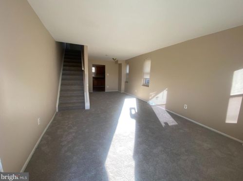 1301 Read St, Wilmington, DE 19805-3903
