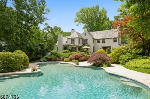 20 Gordon Pl, Verona NJ  07044-2608 exterior