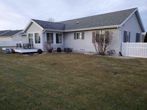702 Eberlein Dr, Mauston, WI 53948-1845