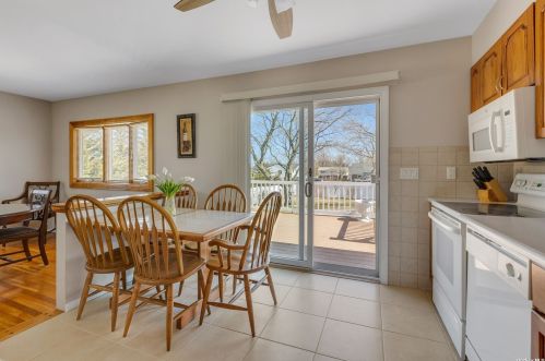 15 Purdy Ave, Elwood NY  11731-4501 exterior