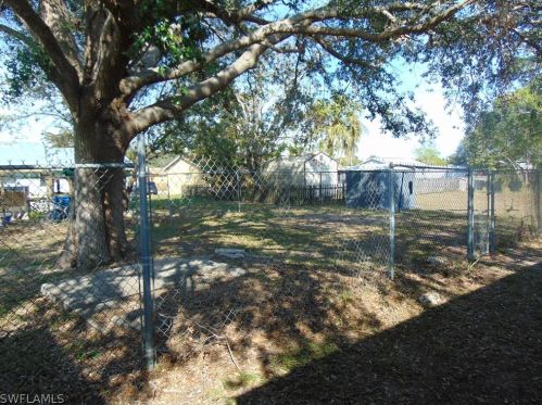 312 Stanford St, Lehigh Acres FL  33936-5020 exterior