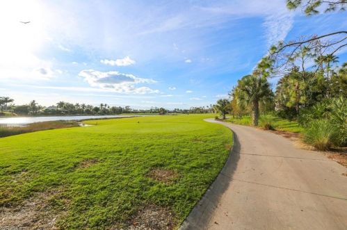 3930 Deer Crossing Ct, Naples, FL 34114-9496