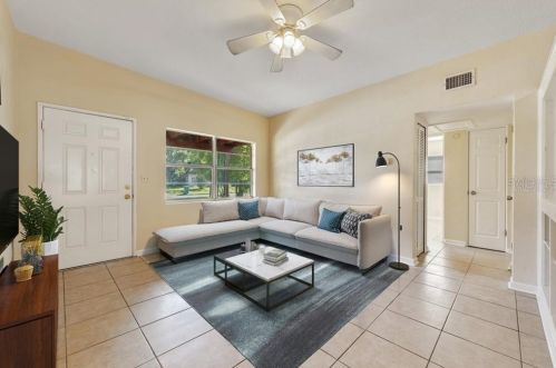 132 Country Club Dr, Sanford, FL 32771-4164