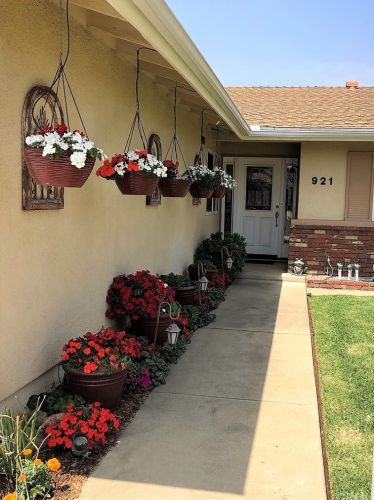 921 Lyford Dr, San Dimas, CA 91773-1533