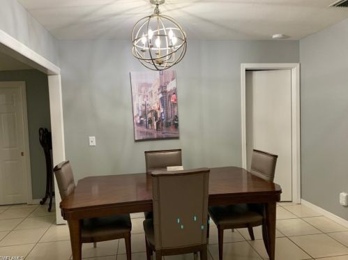 3304 Timberwood Cir, Naples FL  34105-5624 exterior