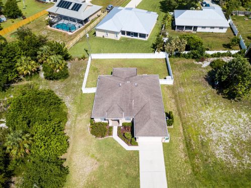 2524 Appleby St, Fort Pierce, FL 34984-5145