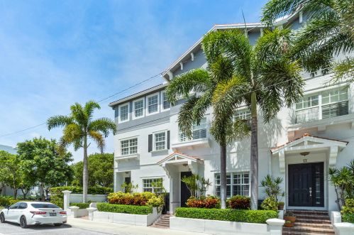 290 5th Ave, Delray Beach FL  33483-5207 exterior